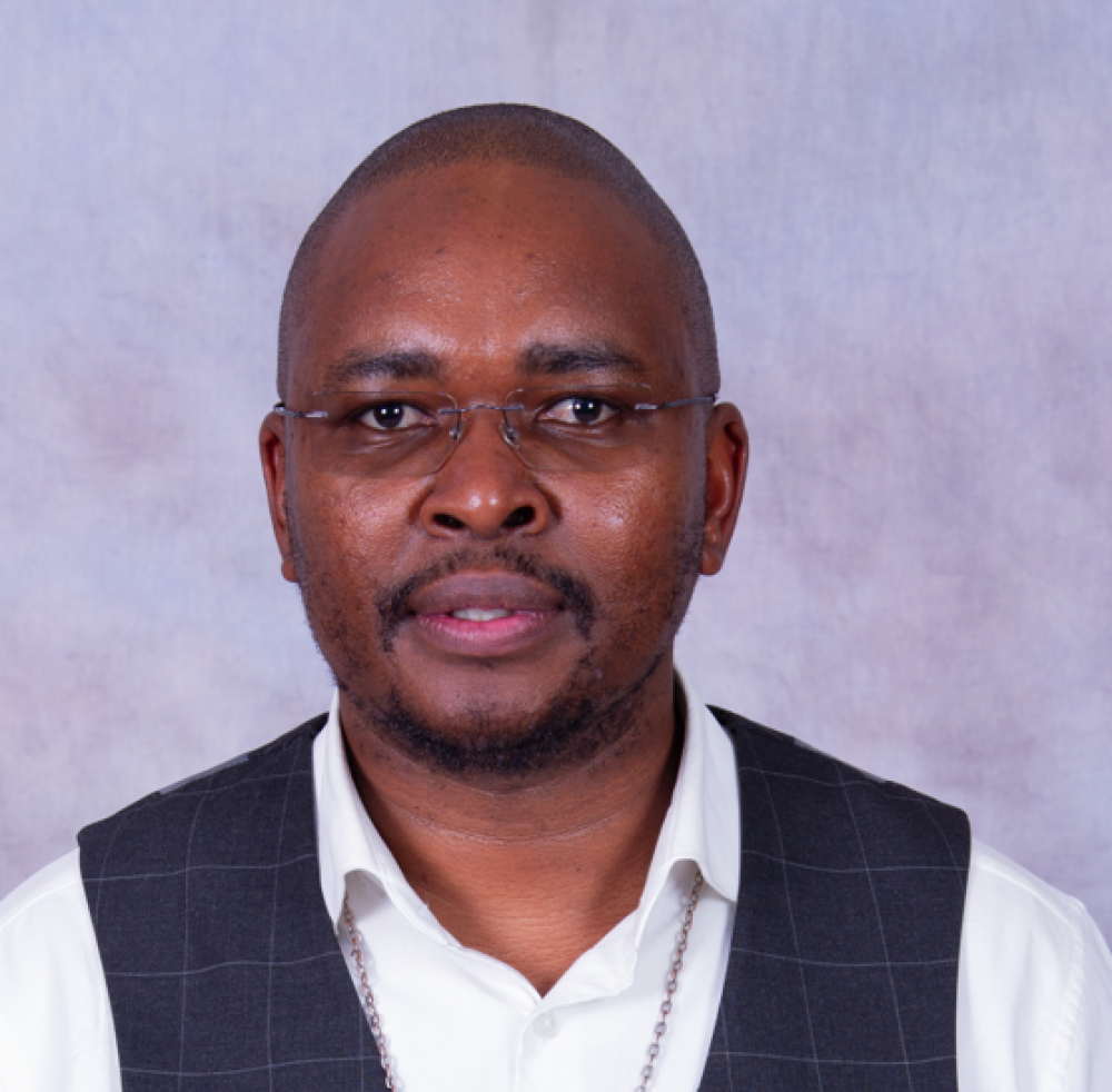 Cllr Rolihlahla Vuzane CA(SA)