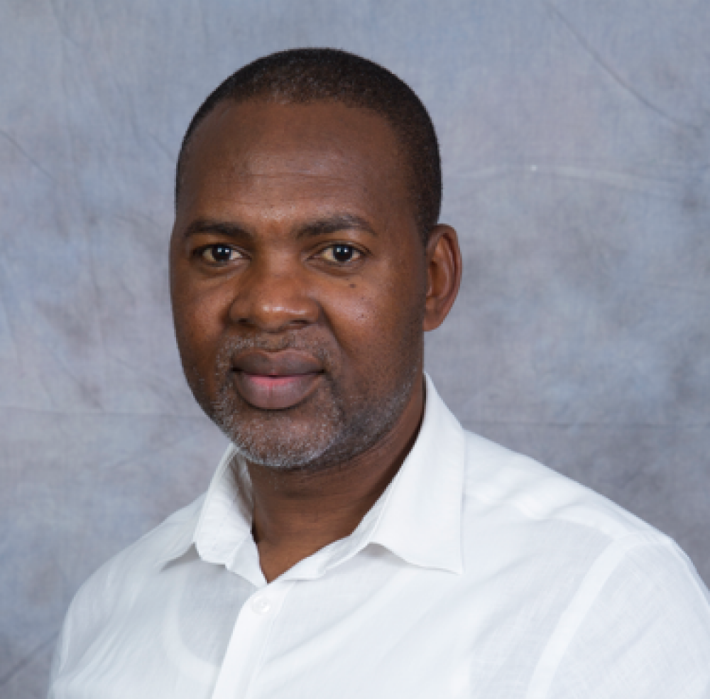 Mr Mzwakhe Hlatshwayo